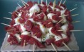 Mini-Brochettes Mozza, Viande des grisons, Basilic